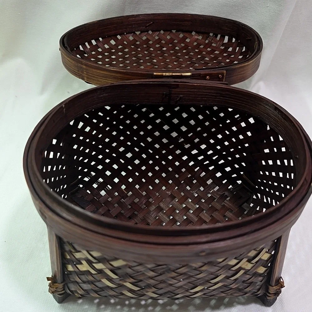 VTG‎ Woven Lidded Oval Basket Box Container 6 X 5 X 4